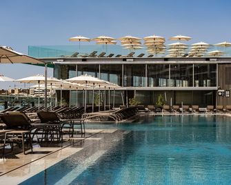 Strand Suites By Neu Collective - Гзіра - Басейн