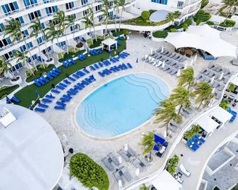 Beachfront Ritz-Carlton Luxury 1br Residence - Fort Lauderdale - Bể bơi
