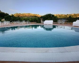 Casale del Golfo - Alcamo - Pool