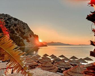 Pilos Suites - Turunç - Pláž