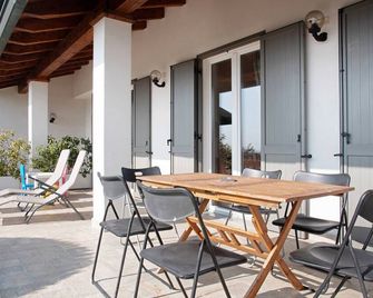Casa Vacanza al Capriano - Cantello - Патіо
