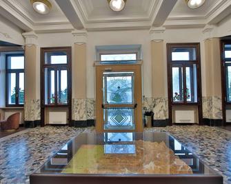 Pràcatinat Hotel & Restaurant - Cantalupa - Lobby