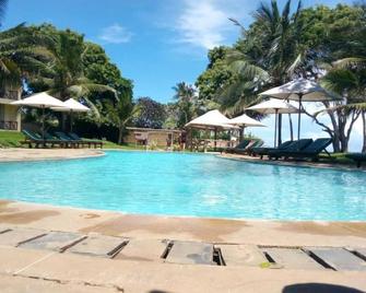Coral Beach Resort - Diani Beach - Pool