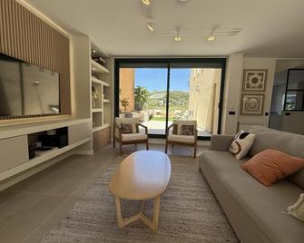 TarracoHomes, Town house la mora - Tarragona
