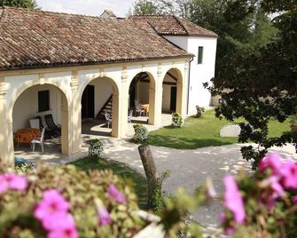 Platano, Charming Residence In The Barchessa Of Venetian Villa: Villa Pastori - Mira - Patio