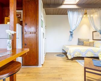 Ocean Beach #4 Esalen, Cozy Cottage/studio, only 3 blocks to the beach - San Diego - Makuuhuone