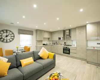 Chester House - Reading - Kitchen