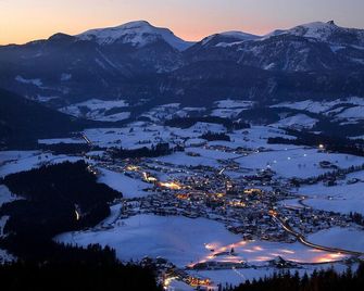Gasthaus-Landhotel Traunstein - Abtenau - Outdoors view