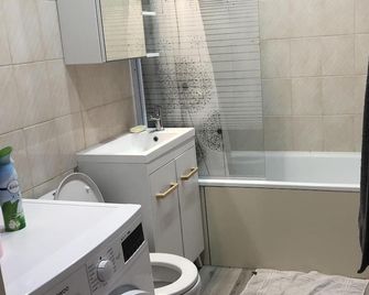 appartement lisieux calme très bien équipé - Lisieux - Salle de bain