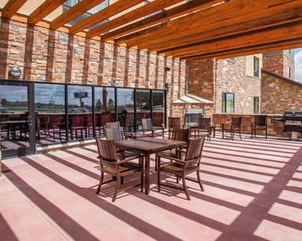 TownePlace Suites by Marriott Cheyenne Southwest/Downtown Area - שאיין - פטיו