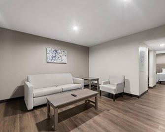 Quality Suites Wildwood - The Villages - Wildwood - Slaapkamer