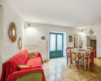 House with garden & terrace | City view | Suitable for remote work - Bonnieux