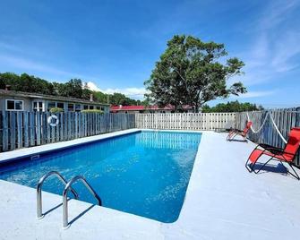 Trailsman Lodge - Baddeck - Pool