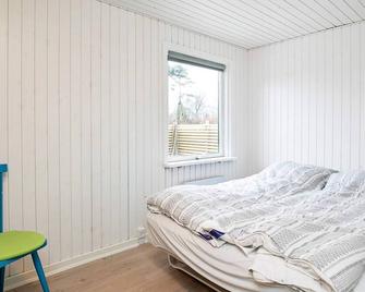 7 Person Holiday Home in Frederikshavn - Frederikshavn - Ložnice