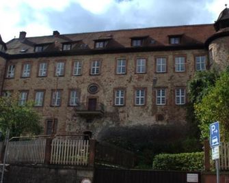 Ferienwohnung 'Zur Ottoburg' in Schlitz - Schlitz - Bâtiment