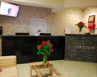Hotel Magnolija - Tivat - Front desk