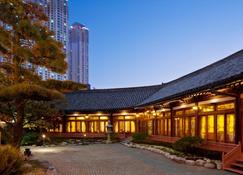 Hotel Nongshim - Busan - Rakennus