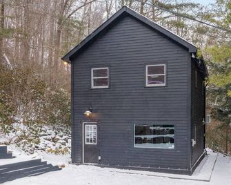 Hudson Valley and The Berkshires Cottage - Hillsdale