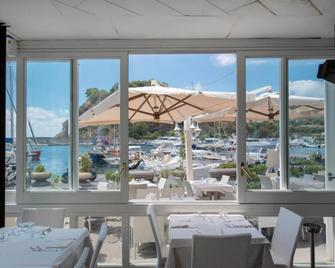 Hotel Ristorante Crescenzo - Procida - Restaurant