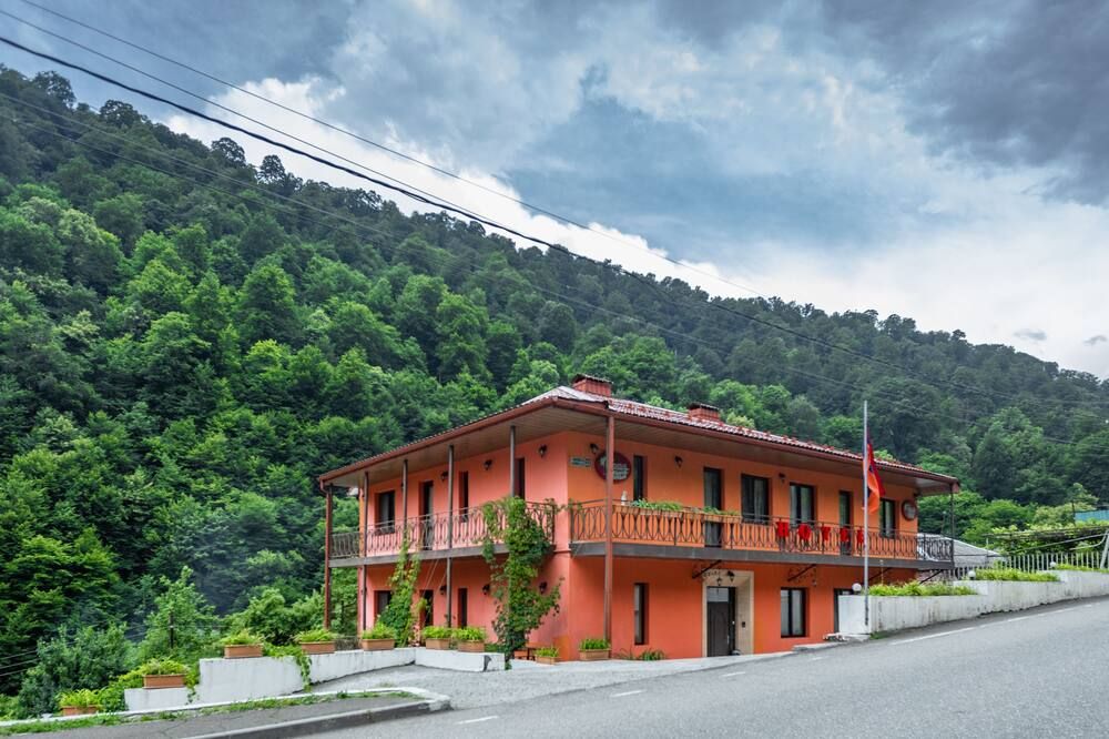 Ariana Family Hotel - Dilijan - Edificio