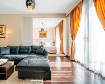 Hotel Alexandar Lux - פודגוריצה - סלון