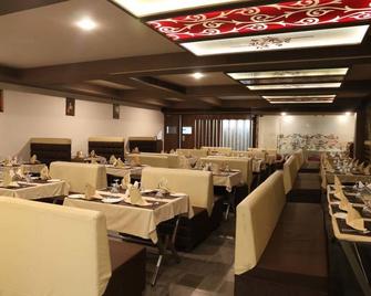 Hotel Yesh Park - Nellore - Restaurant