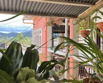 Casa Semuc - Cobán - Balkon