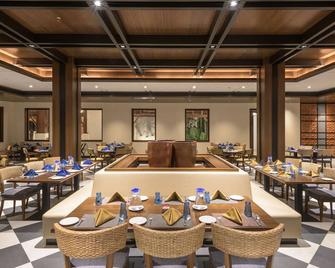 Club Mahindra Ashtamudi - Kollam - Restaurante