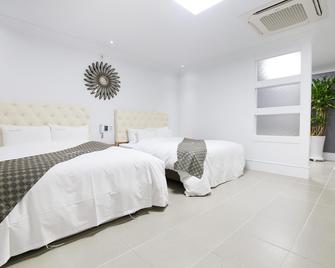 Jincheon (Ochang) Sun and Moon unmanned hotel - Jincheon - Habitación