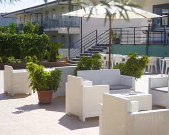 Medimare Residence Club - Patti - Patio