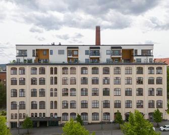 'Pyynikinkulma' - 1BR Apt with Stunning Views, Sauna & Balcony - Tampere - Gebäude