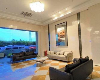 Sky House Bsd By Mizu Rooms - Tangerang City - Lobby