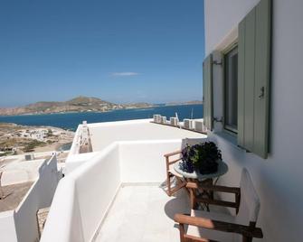 Hara Studios And Apartments - Naousa - Balcón