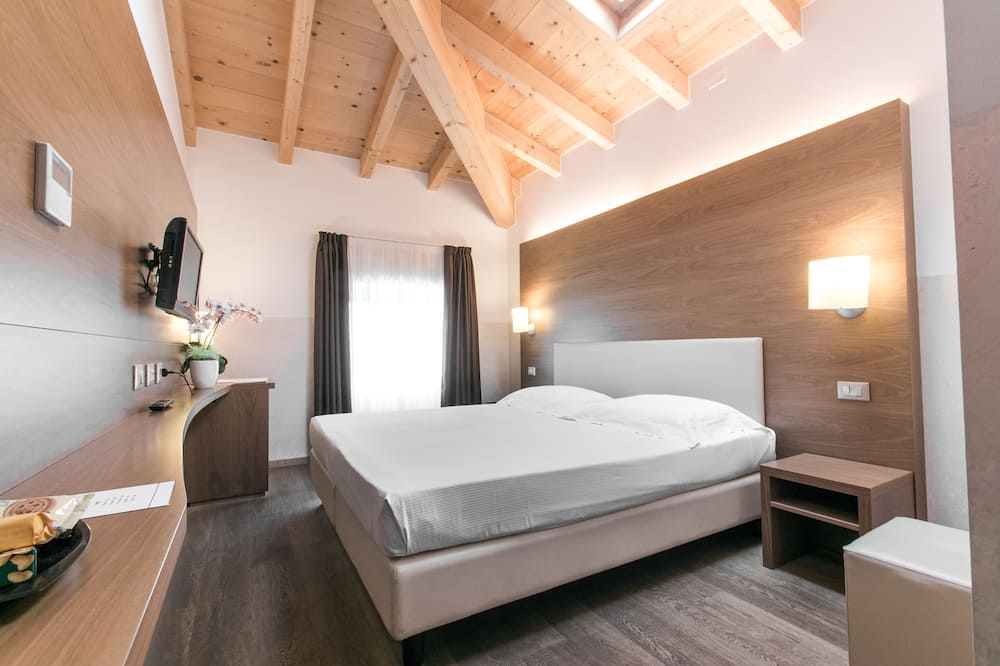 Hotel Operà thumbnail 2