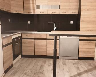 Maison Entièrement Rénovée 202, Proximité D'epinal et Hautes Vosges - Destord - Cocina
