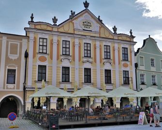 Hotel U Cerneho Orla - Telc