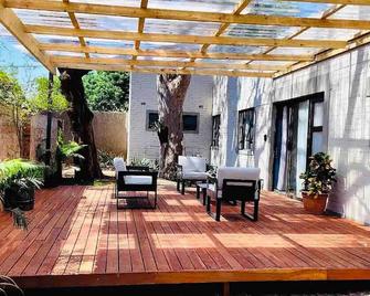 Mellow 2 bedroomed cottage - 2083 - Bulawayo - Patio