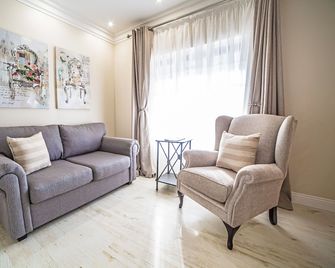 Annvilla Guesthouse - Klerksdorp - Living room