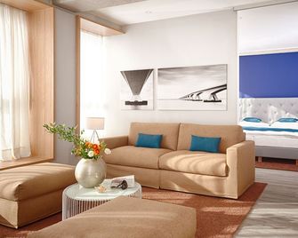 Mloft Apartments München - Munich - Living room