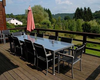 Chalet with terrace, sauna & barbeque | Nature view - Rendeux - Balkon