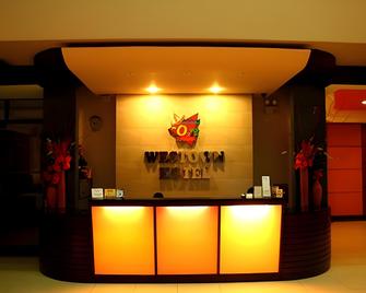 Mo2 Westown Hotel Mandalagan - Bacólod - Recepción