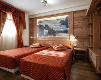 Hotel Touring - Predazzo - Sypialnia