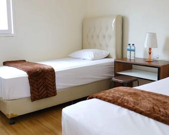Bungo Bed & Breakfast Workation - Bukittinggi - Habitación