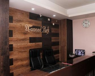 Hotel Diamond Park - Chittagong - Rezeption
