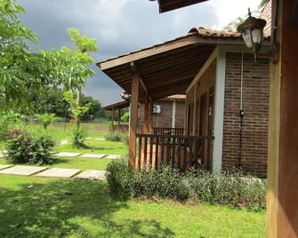 Balkondes Bumiharjo (Kampung Dolanan) - Magelang - Terasa