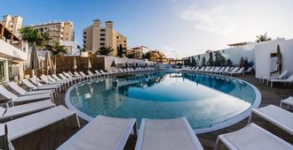 綠洲芒果拉布蘭達公寓酒店 - 阿羅納 - 阿羅納 - 游泳池