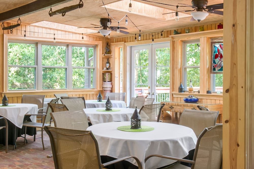 The Stockade Bed and Breakfast - Baton Rouge - Restaurant