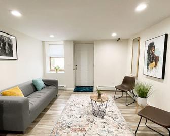 Fox Point Modern Apartment - Providence