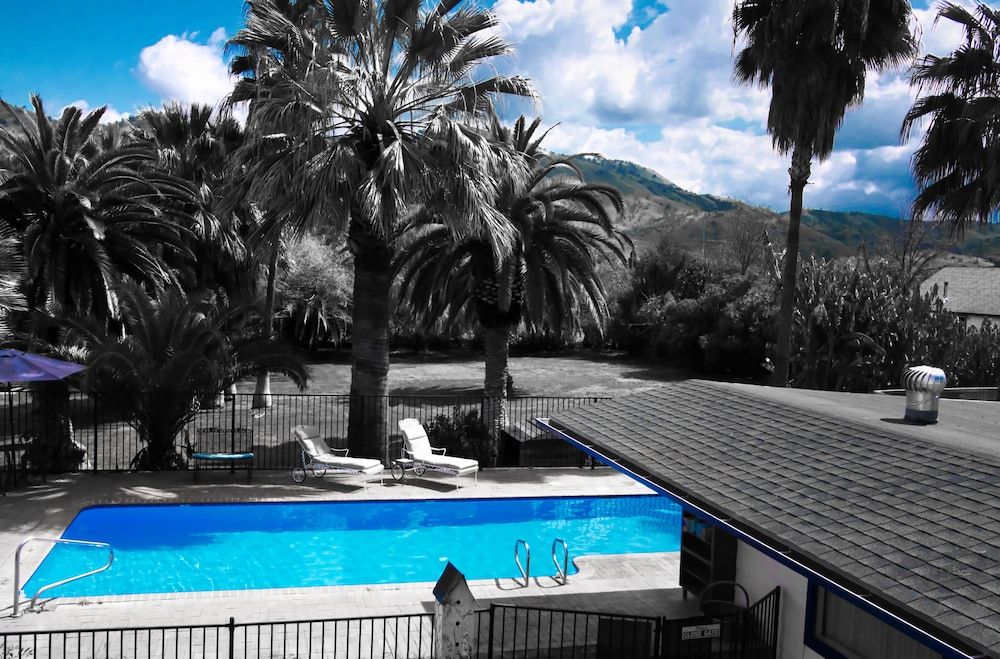 The Parks Inn - Lemon Cove - Basen