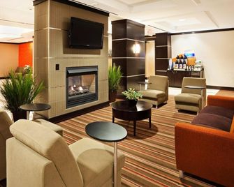 Holiday Inn Express & Suites Charlotte Southeast - Matthews By IHG - Matthews - Lounge